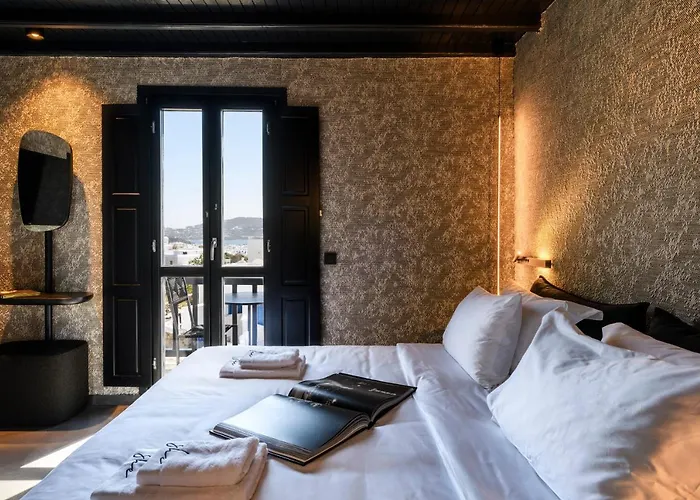 She Mykonos Boutique