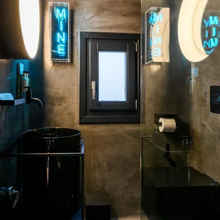 She Mykonos Boutique מלון
