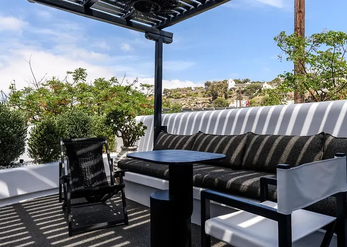 She Mykonos Boutique 3*