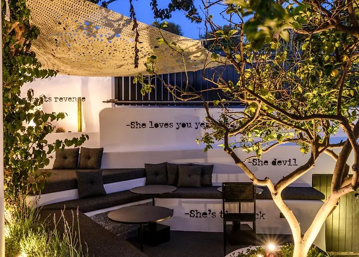 מלון She Mykonos Boutique 3*