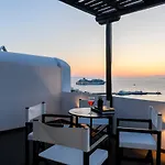 She Mykonos Boutique 3*